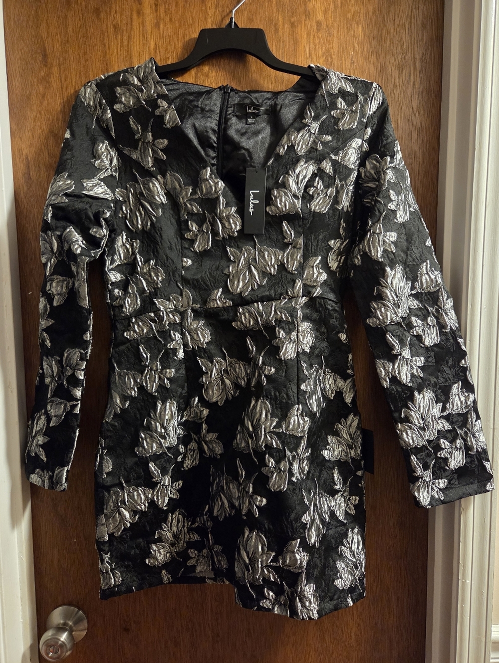 Lulu's Black Dress with Silver Floral Jacquard Size Large